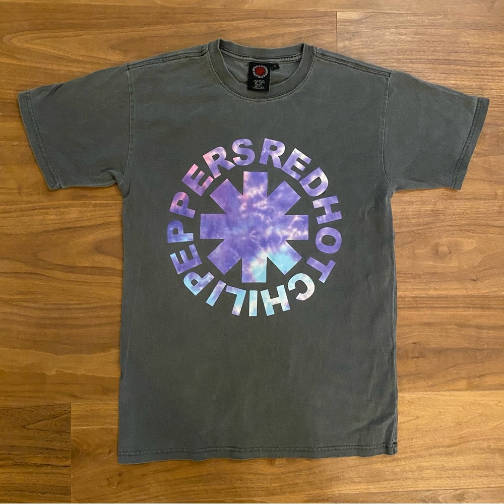 Vintage Band Graphic Tee in Charcoal